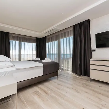 Vila Aurelia 1 *