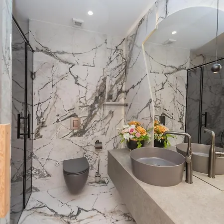Vila Aurelia 1 *