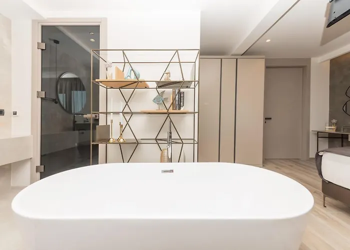 Aurelia 1 ماكارسكا